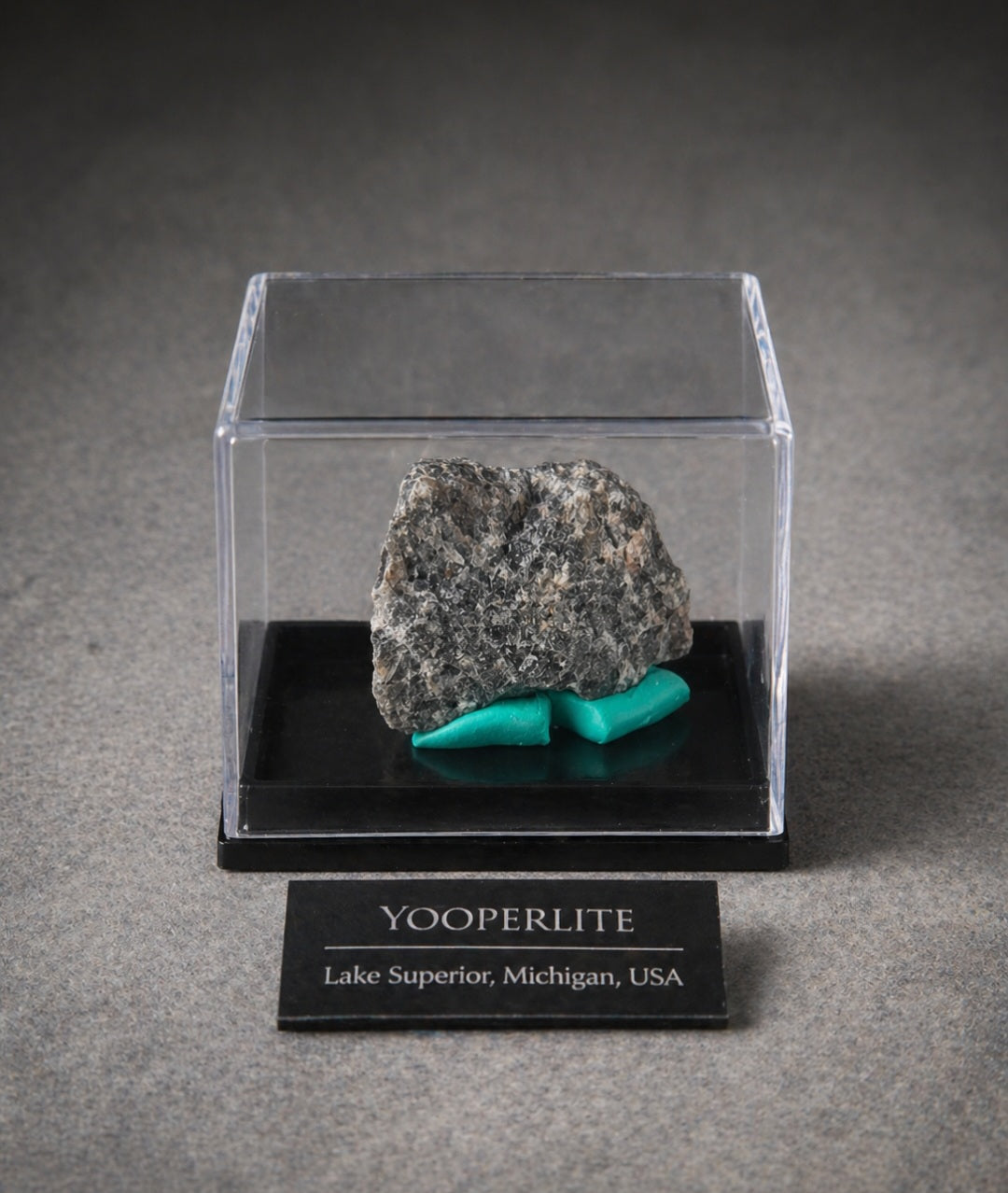 Yooperlite naturelle – Pierre lumineuse UV | Pierre énergétique et de collection