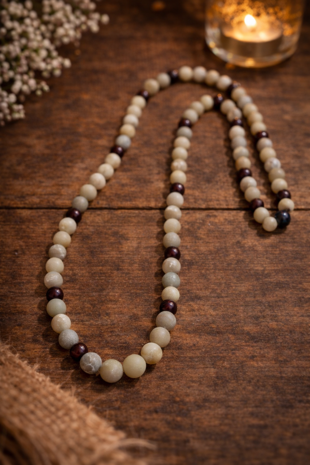 Collier Perles Naturelles Beige & Bourgogne – Élégance Minérale 52 cm