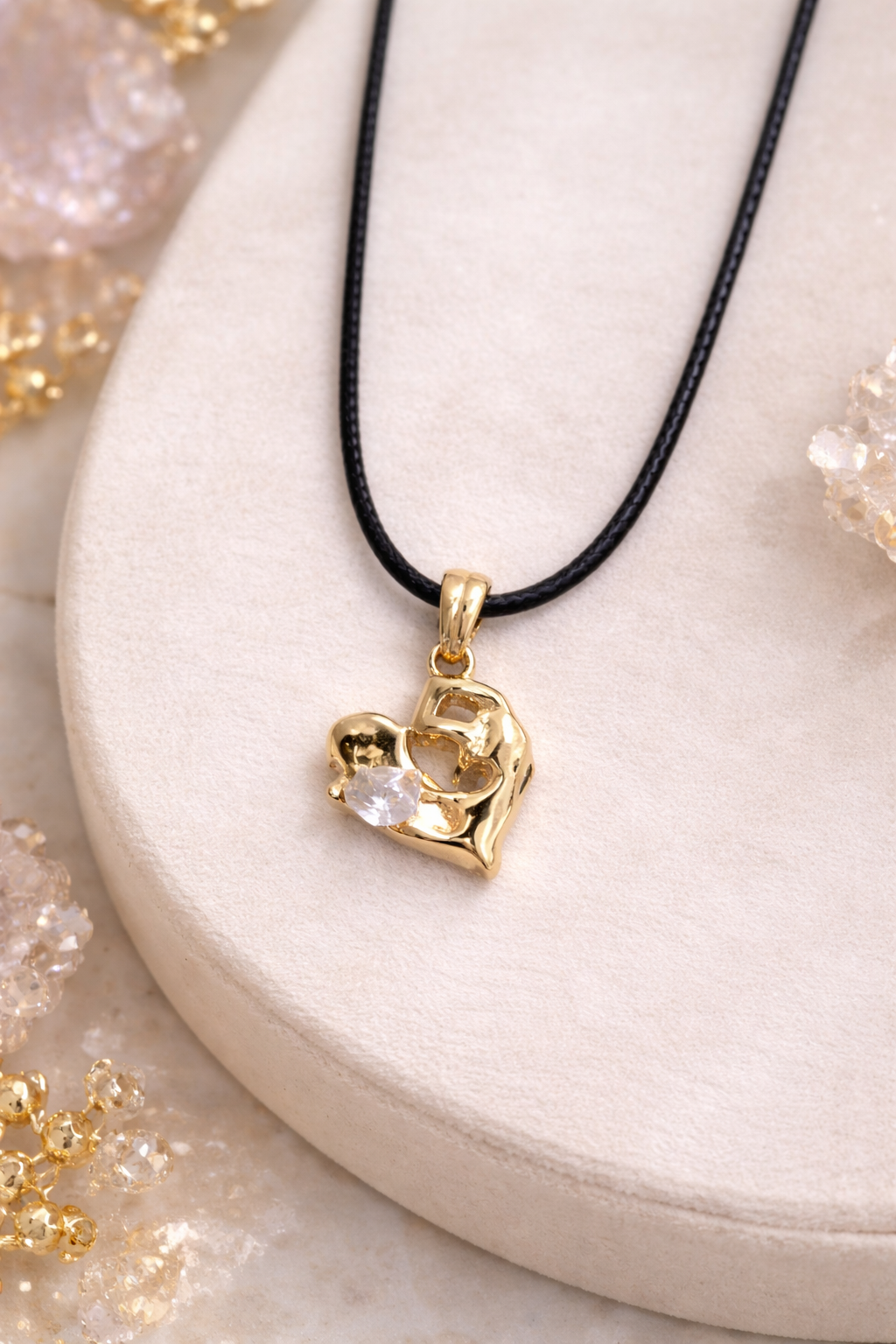 Collier cœur doré avec cristal – pendentif élégant